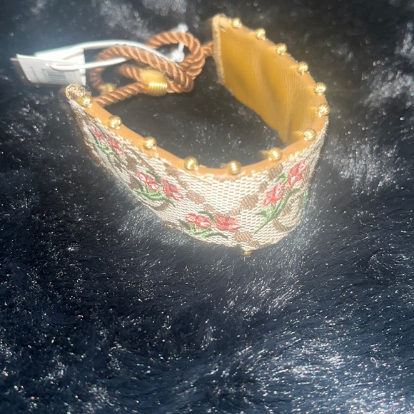 New With Tags Tory Burch Floral adjustable bracelet
